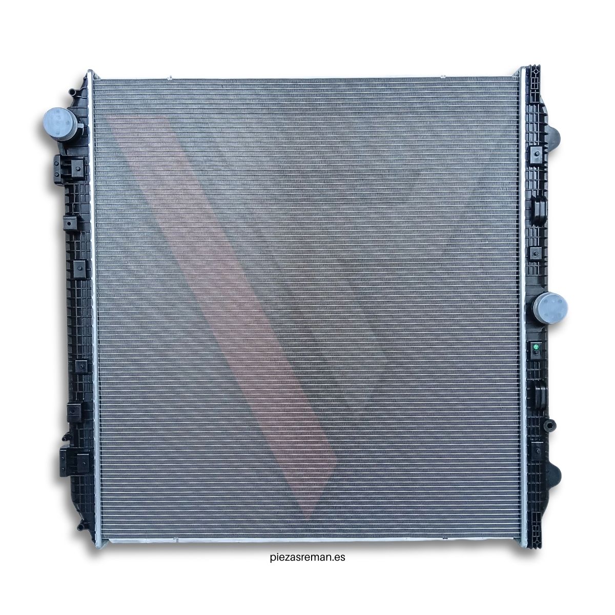 Radiador de líquido Mercedes Actros MP4 Euro 6 A9605000801, CR865000P, 130044N, 9605000801, A960 500 0801, A 960 500 08 01 Piezas Reman SL